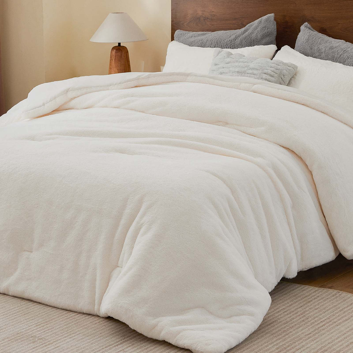 Luxe Flannel Faux Fur Comforter Set – Thick Winter Bedding