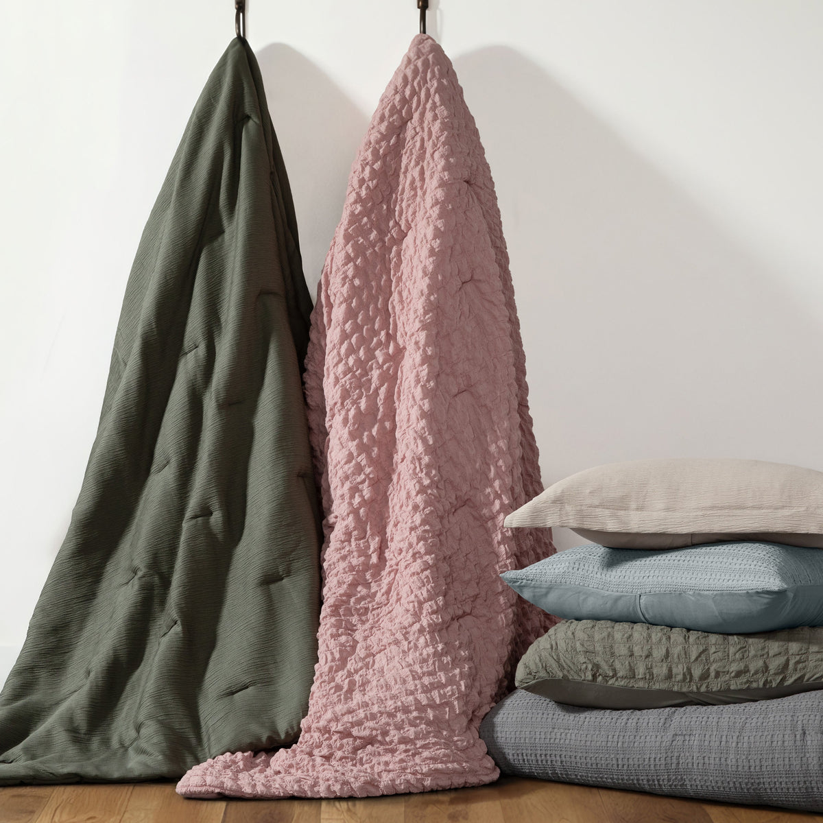Seersucker Box Textured Down-Alternative Comforter Set
