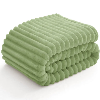 Textured Ribbed Fleece Throw Blanket – 300GSM Striped Plush