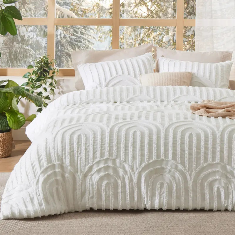 Bohemian Arch Quilt Set, 3-Piece — Includes 1 Ultra-Soft Quilt and 2 Pillow Shams