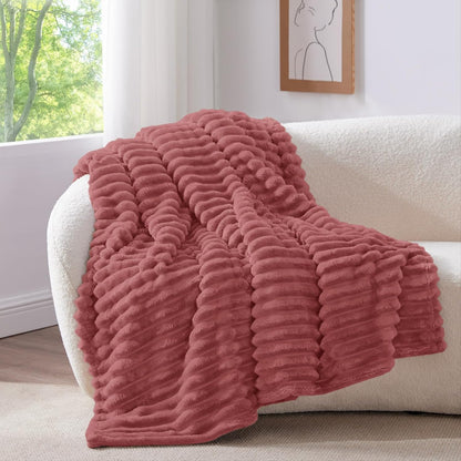 Textured Ribbed Fleece Throw Blanket – 300GSM Striped Plush