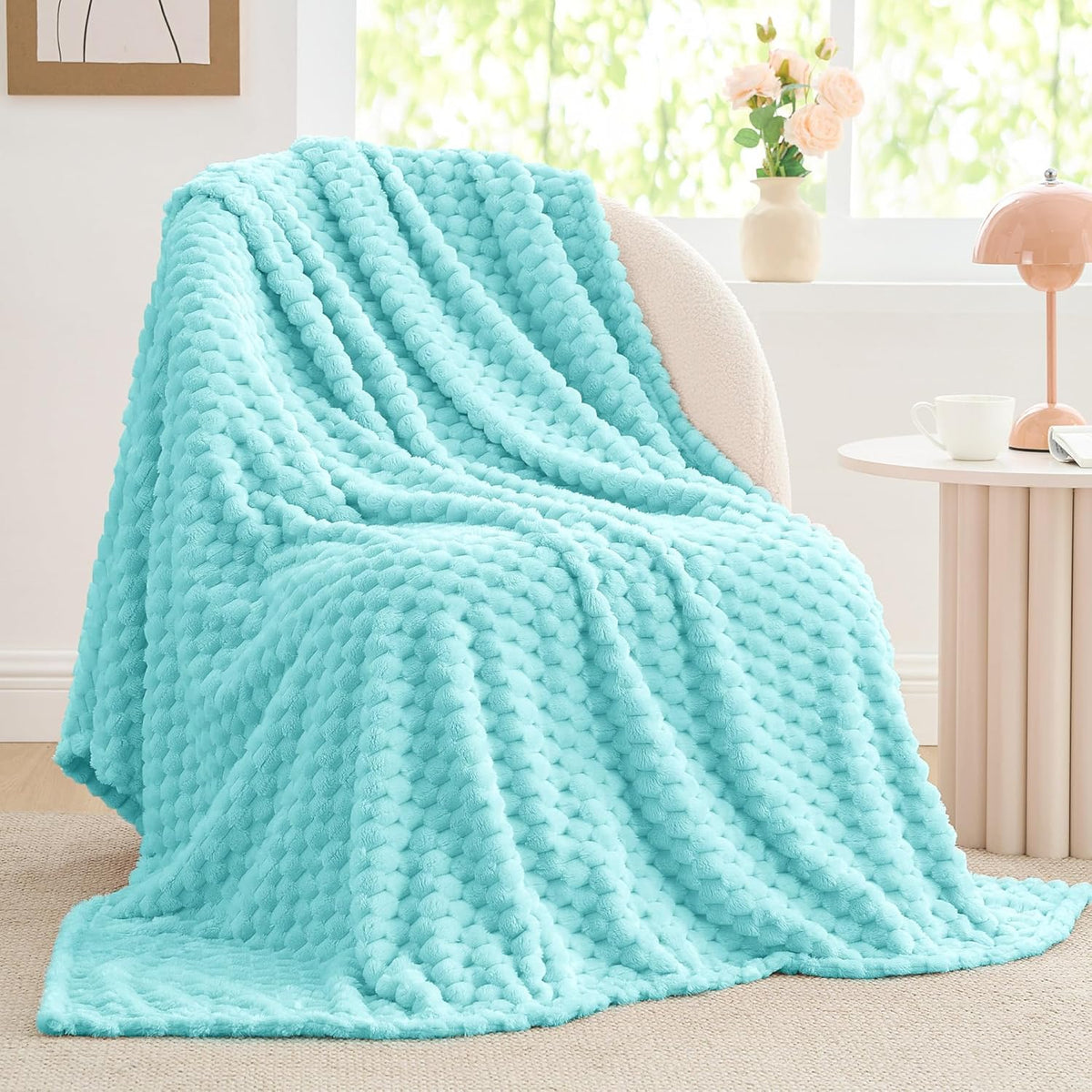 Textured Ribbed Jacquard Fleece Throw Blanket – 3D Plush All-Season