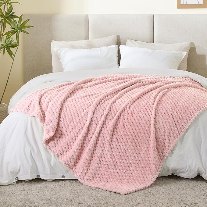 Textured Ribbed Jacquard Fleece Throw Blanket – 3D Plush All-Season