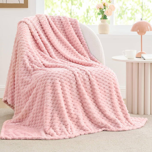 Textured Ribbed Checkered Fleece Throw Blanket – 3D Plush