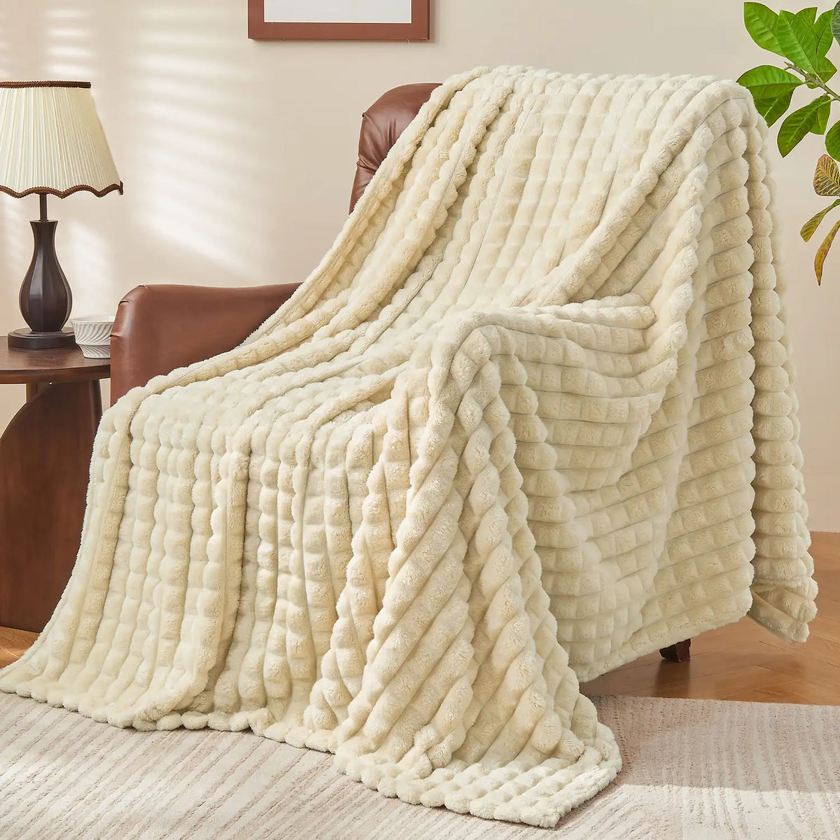 Textured Ribbed Checkered Fleece Throw Blanket – 3D Plush