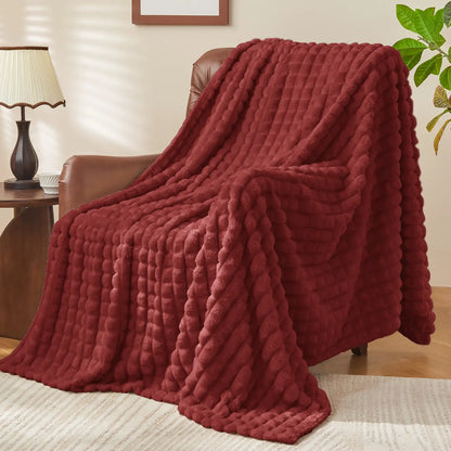 Textured Ribbed Checkered Fleece Throw Blanket – 3D Plush