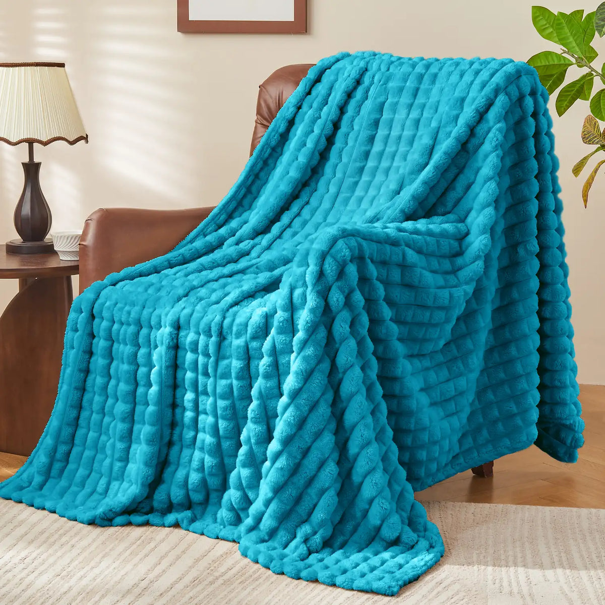 Textured Ribbed Checkered Fleece Throw Blanket – 3D Plush