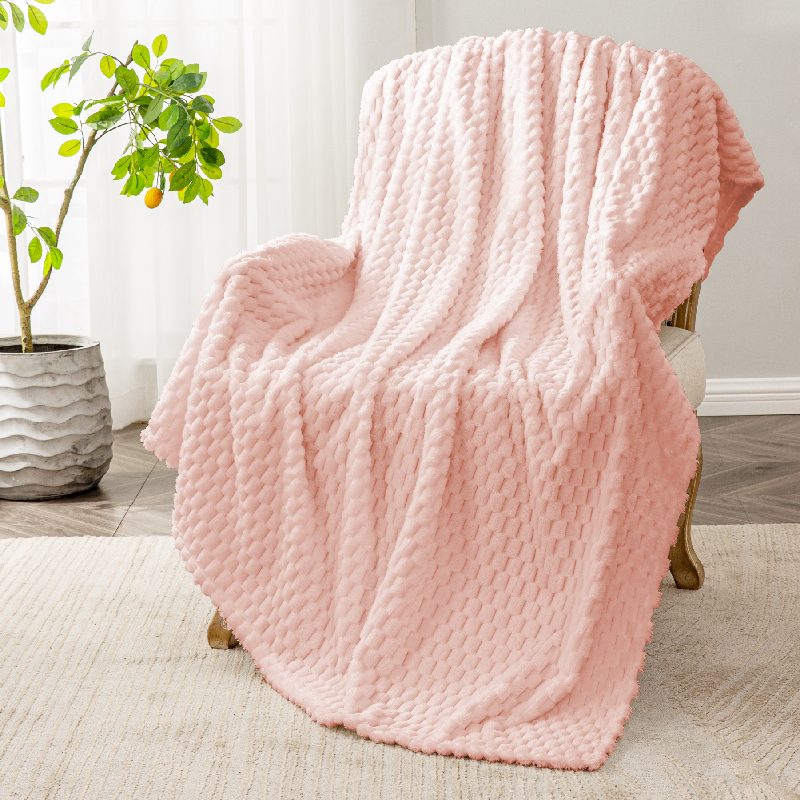Textured Ribbed Jacquard Fleece Throw Blanket – 3D Plush All-Season