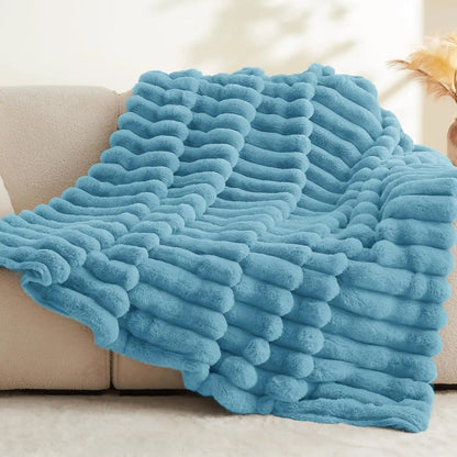 Textured Ribbed Faux Fur Throw Blanket – 770GSM Thick Plush