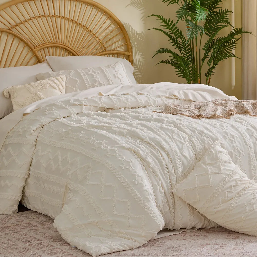 Boho Tufted Comforter Set – 7-Piece Farmhouse Embroidery Bedding