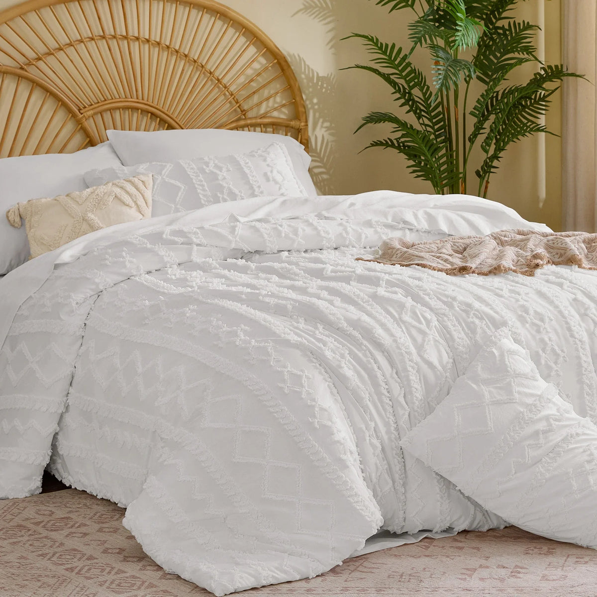 Boho Tufted Comforter Set – 7-Piece Farmhouse Embroidery Bedding