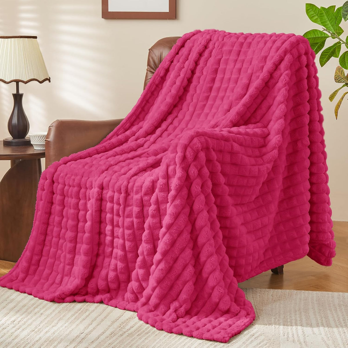 Textured Ribbed Checkered Fleece Throw Blanket – 3D Plush