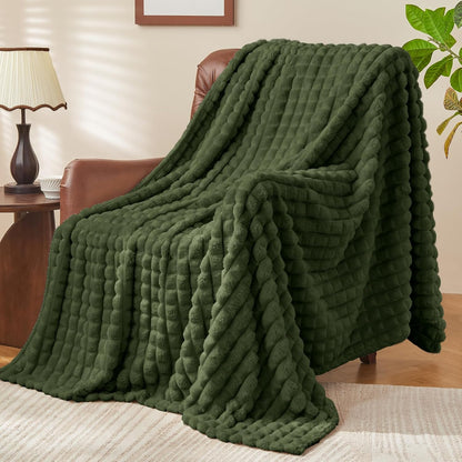 Textured Ribbed Checkered Fleece Throw Blanket – 3D Plush