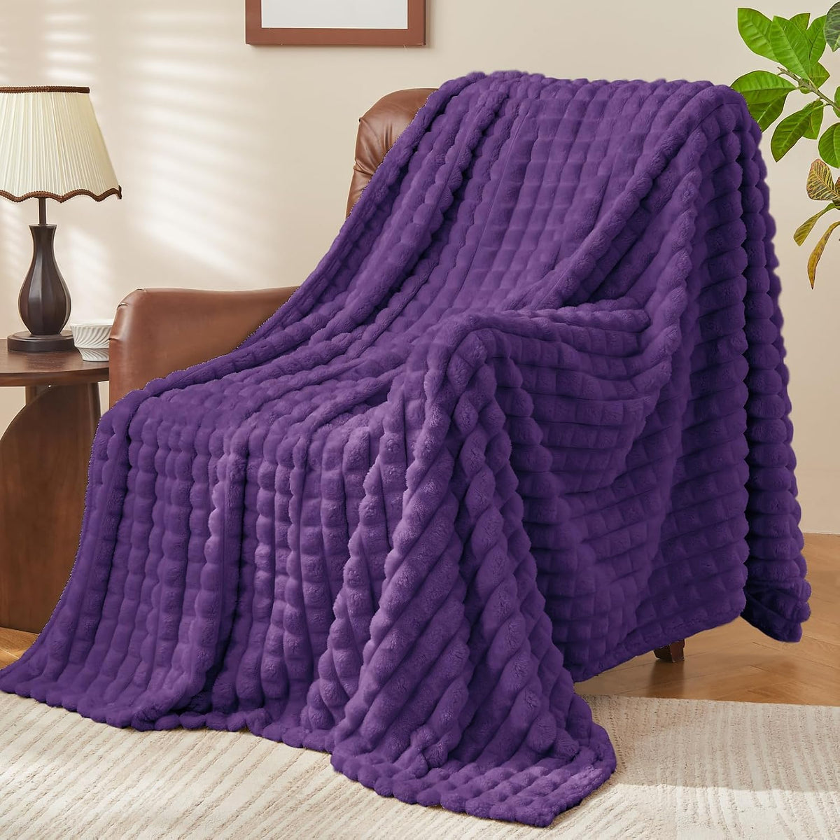 Textured Ribbed Checkered Fleece Throw Blanket – 3D Plush
