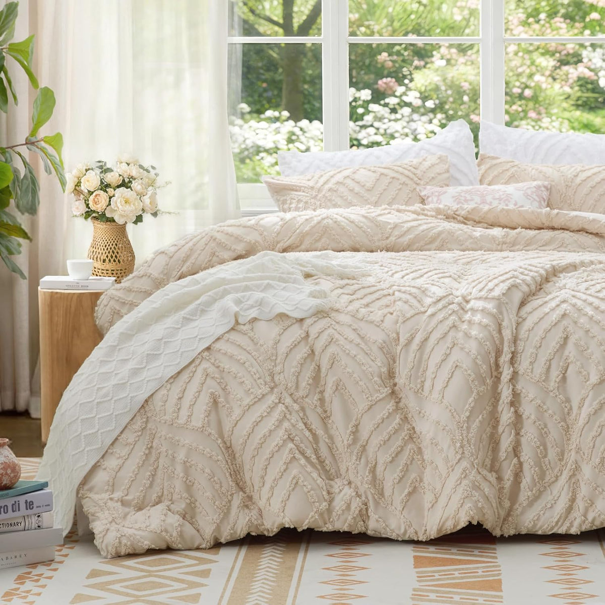 Boho Tufted Jacquard Comforter Set – 3-Piece Lightweight