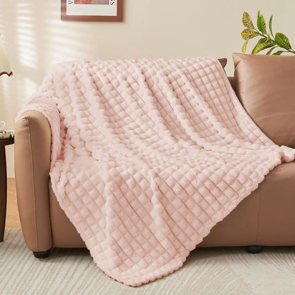 Textured Ribbed Checkered Fleece Throw Blanket – 3D Plush