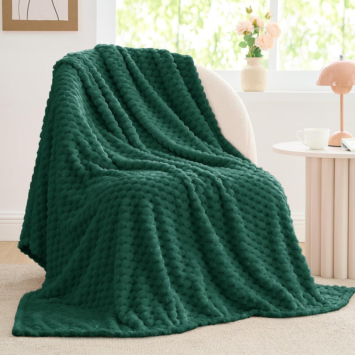 Textured Ribbed Jacquard Fleece Throw Blanket – 3D Plush All-Season