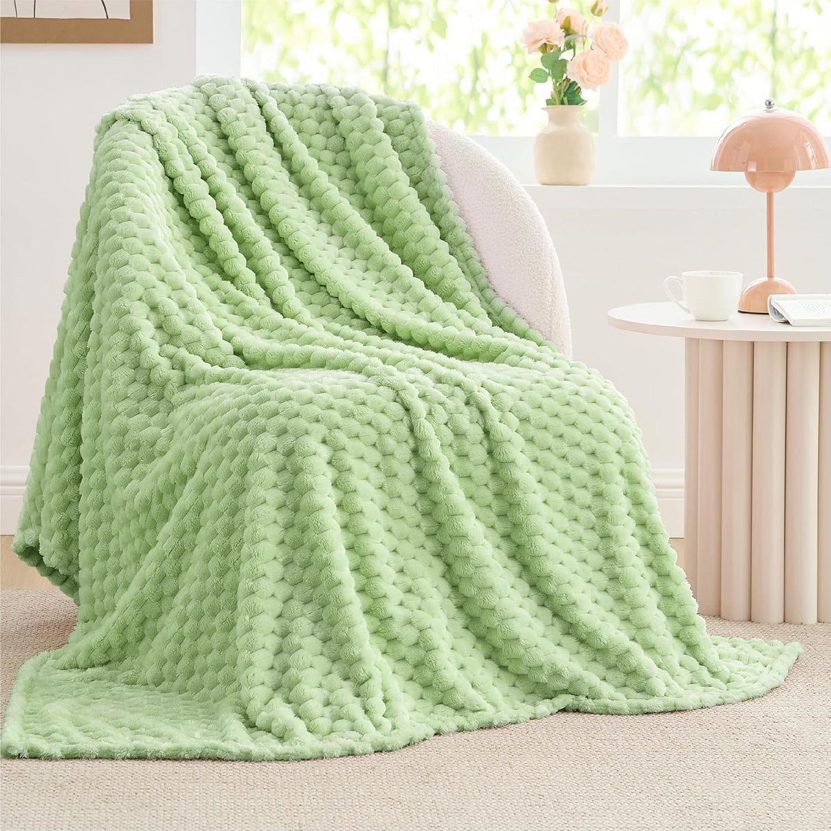 Textured Ribbed Jacquard Fleece Throw Blanket – 3D Plush All-Season