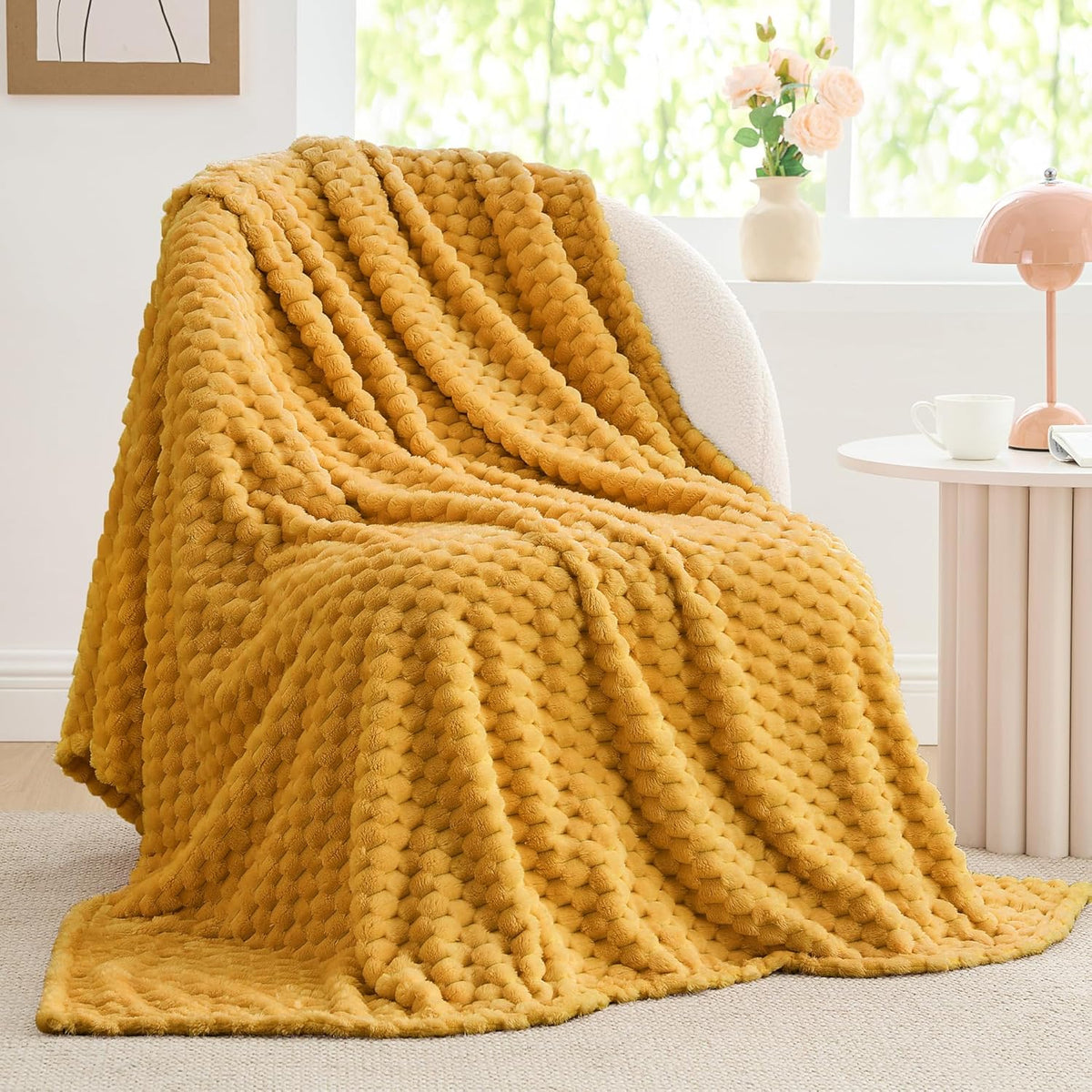 Textured Ribbed Jacquard Fleece Throw Blanket – 3D Plush All-Season