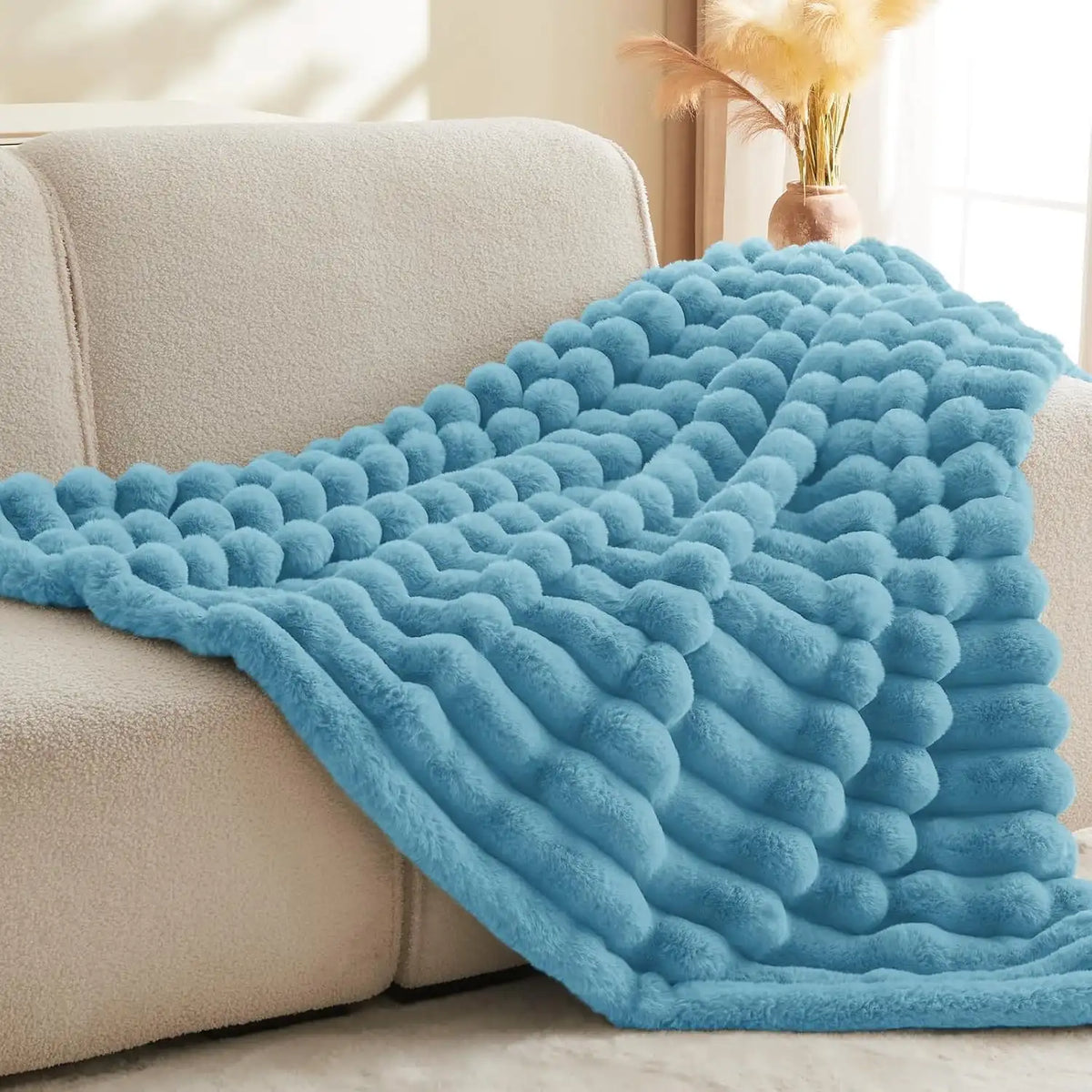 Textured Ribbed Faux Fur Throw Blanket – 770GSM Thick Plush