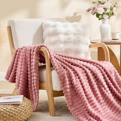 Textured Ribbed Jacquard Fleece Throw Blanket – 3D Plush