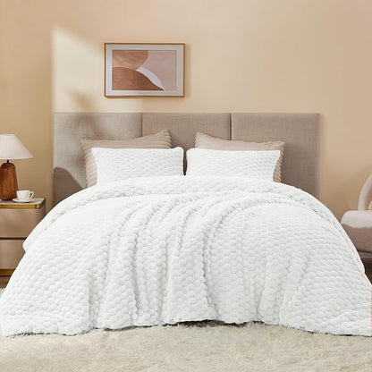 Luxe Flannel Fleece Comforter Set – Warm Winter Bedding