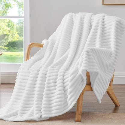 Textured Ribbed Fleece Throw Blanket – 300GSM Striped Plush
