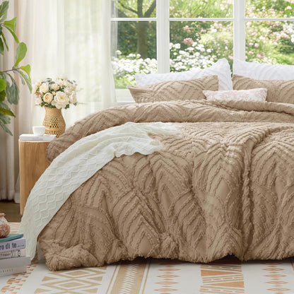 Boho Tufted Jacquard Comforter Set – 3-Piece Lightweight