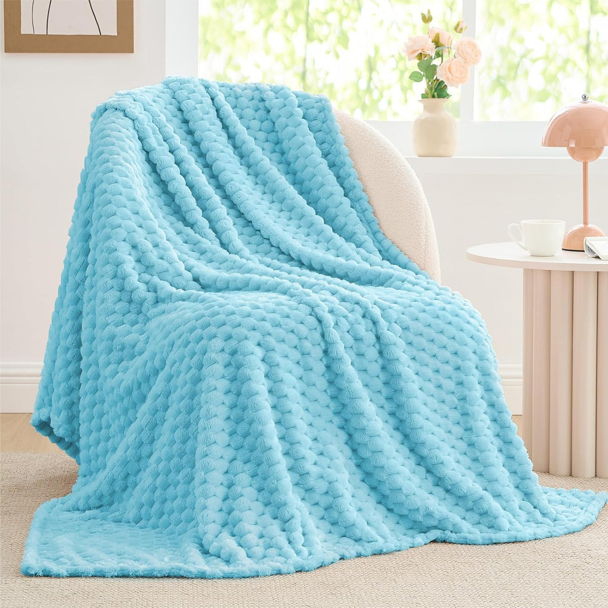 Textured Ribbed Jacquard Fleece Throw Blanket – 3D Plush All-Season