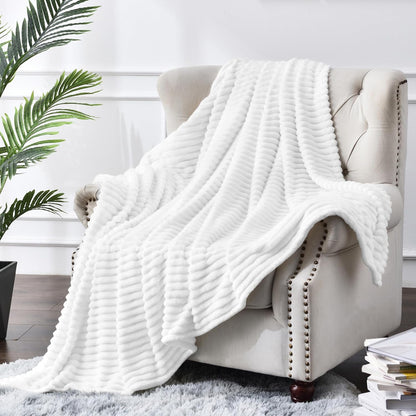 Textured Ribbed Jacquard Fleece Throw Blanket – 3D Plush