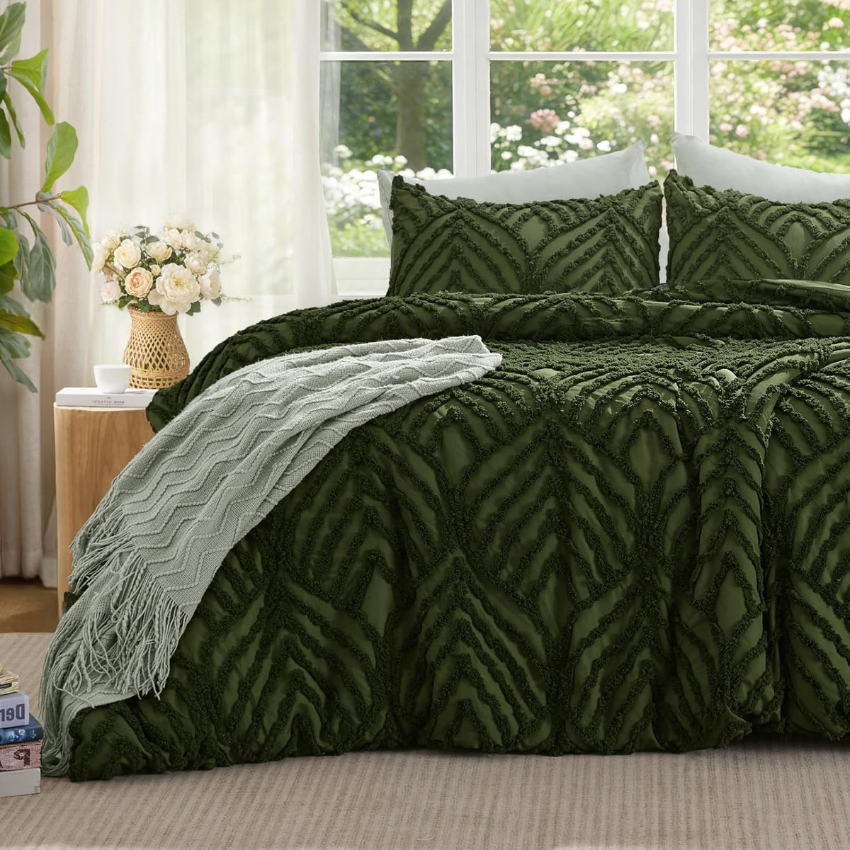 Boho Tufted Jacquard Comforter Set – 3-Piece Lightweight