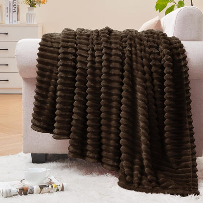 Textured Ribbed Jacquard Fleece Throw Blanket – 3D Plush