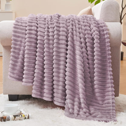 Textured Ribbed Jacquard Fleece Throw Blanket – 3D Plush