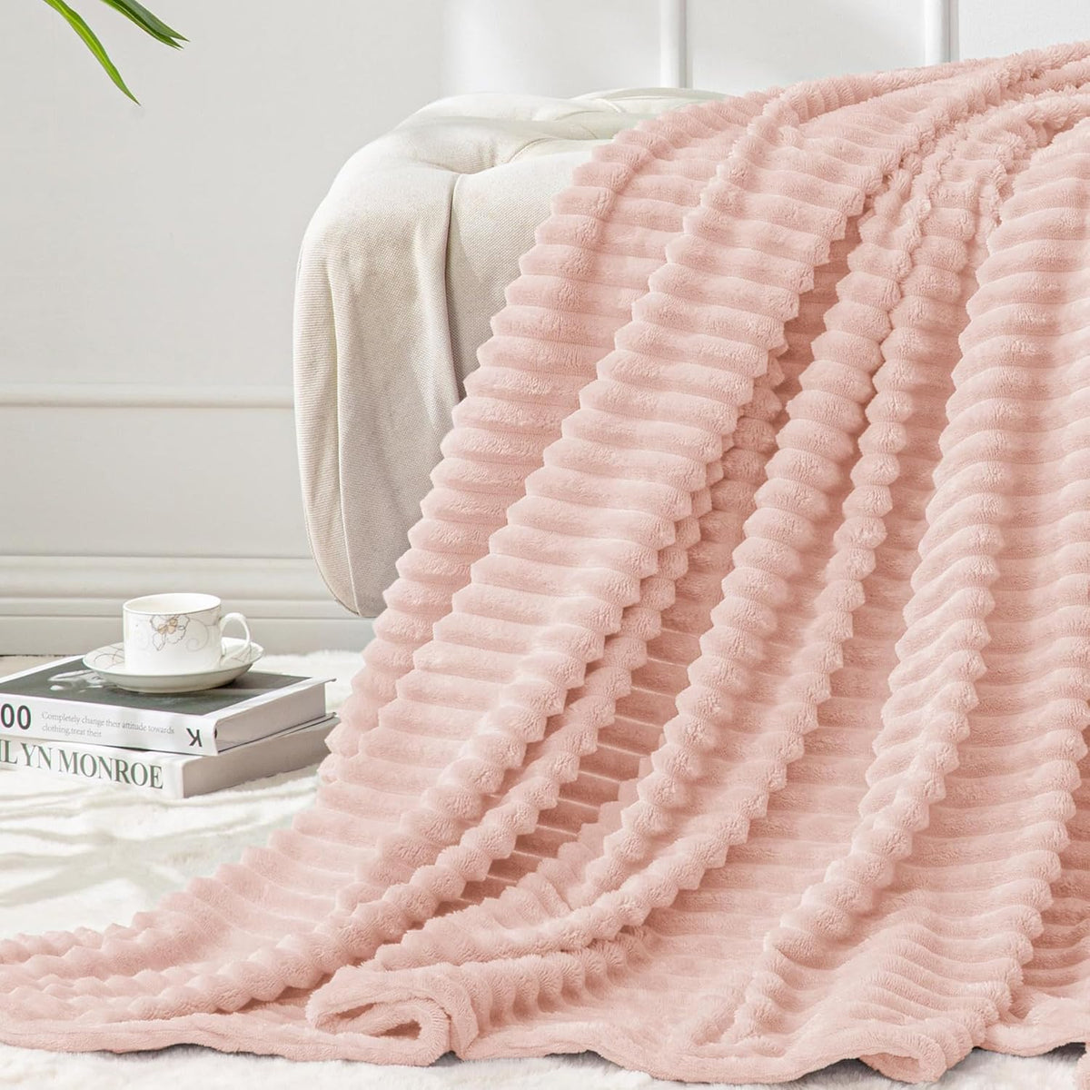 Textured Ribbed Jacquard Fleece Throw Blanket – 3D Plush