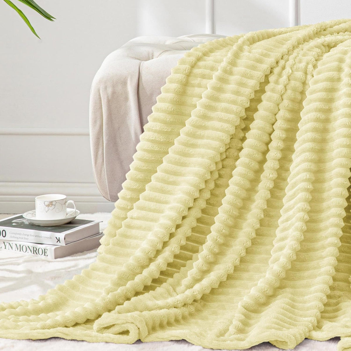 Textured Ribbed Jacquard Fleece Throw Blanket – 3D Plush