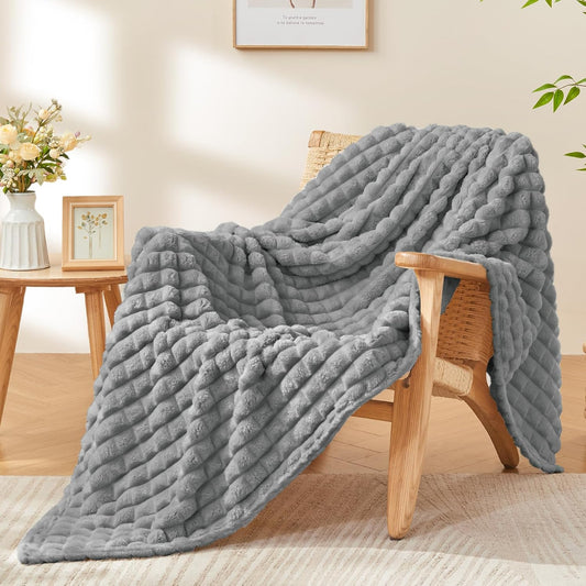 Textured Ribbed Jacquard Fleece Throw Blanket – 3D Plush All-Season