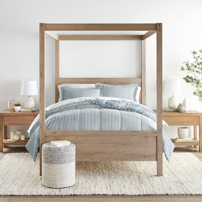 Daisy Medallion Reversible Down-Alternative Comforter Set